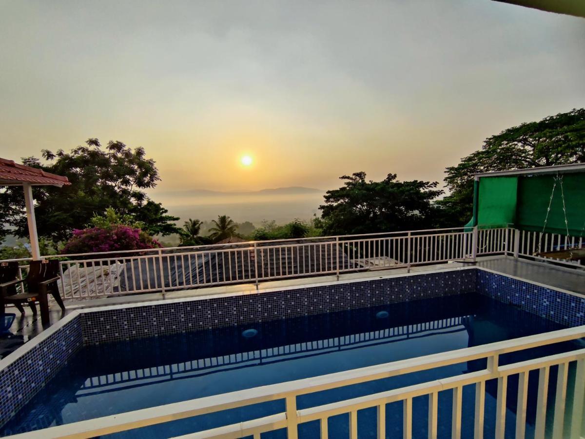 Whitehouse Homestay By Oxystays Hospitality Alībāg Exterior foto